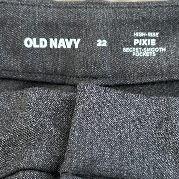 Old Navy High Rise Pixie Size 22 - Picture 3 of 4